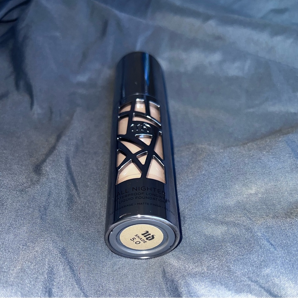 COPY - Urban Decay All nighter foundation NEW